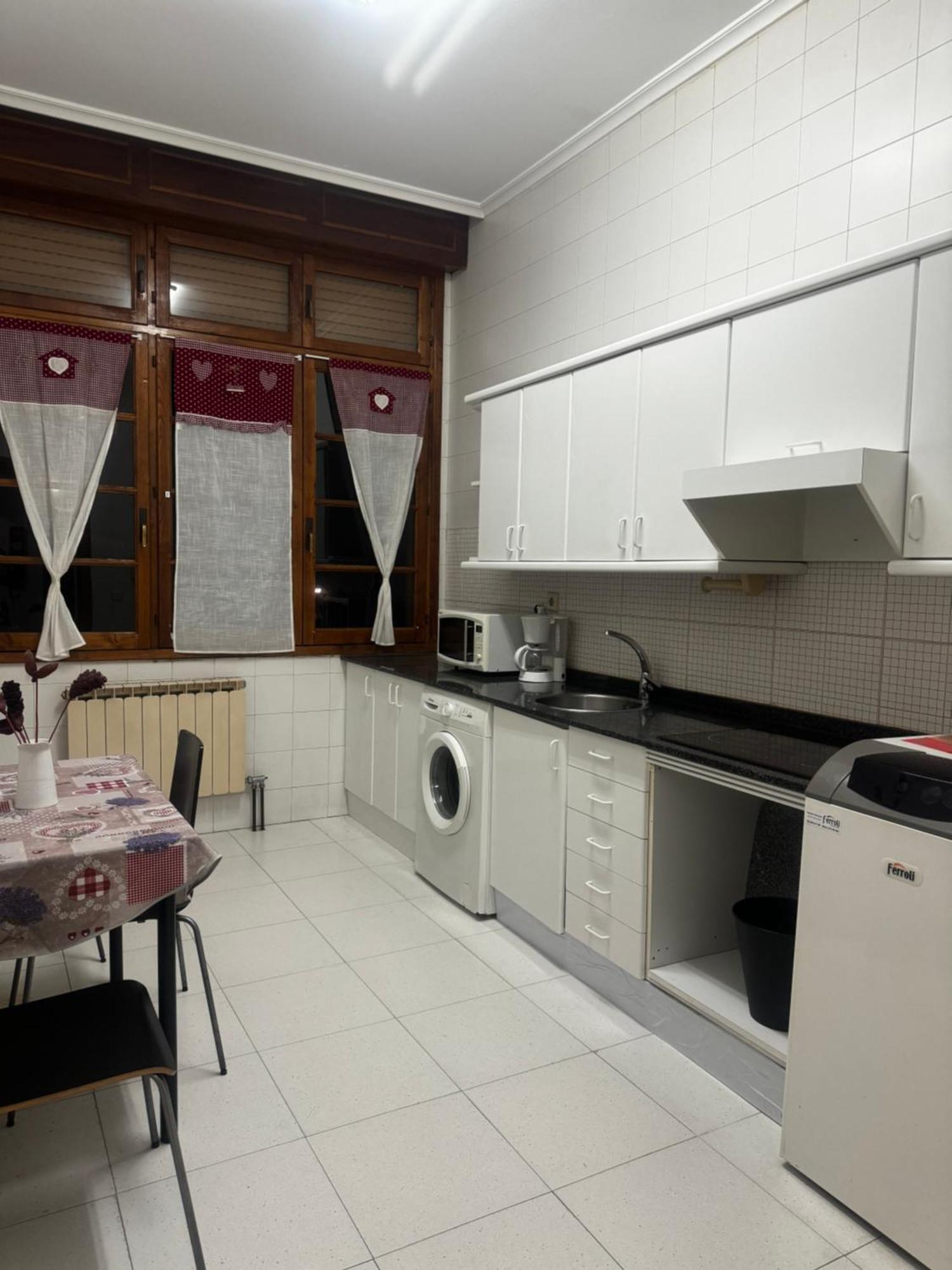 Pimo Plus La Pola Salas  Exterior foto